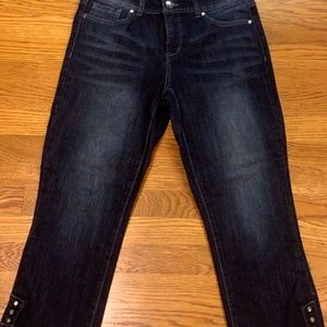 Women's Nine West Capri Jeans w/ jewels on pockets, Size: 4